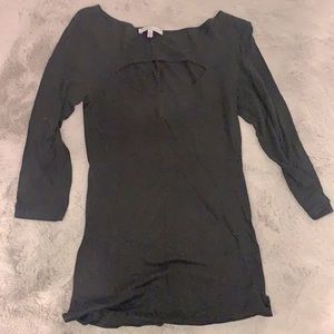 3/4 Length Top with Peep Hole Neckline